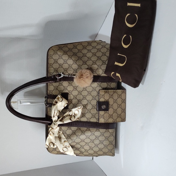 Gucci GG Supreme Coated Canvas Boston Bag and Matching Wallet - Picture 1 of 16